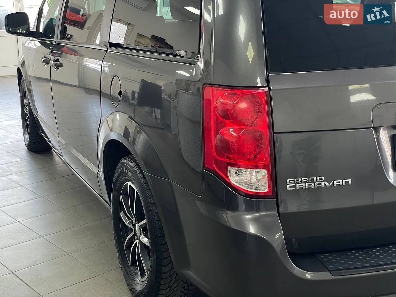 2018 Dodge Caravan - мініатюра 8