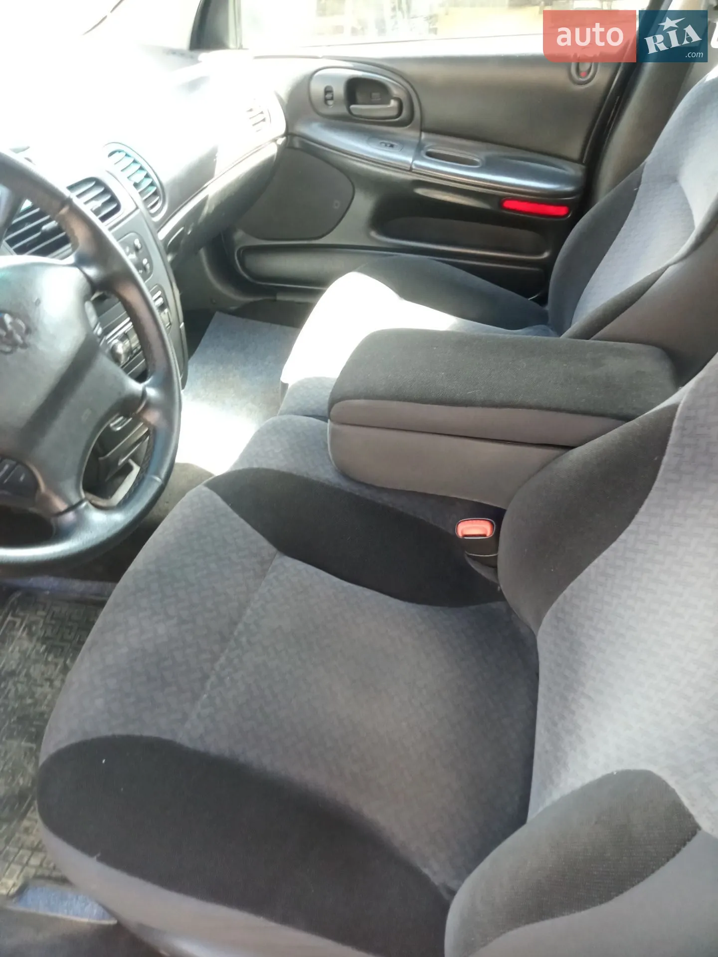 Dodge Intrepid 2004 VIN 2B3HD46R04H675841 фото оголошення 14 з 21