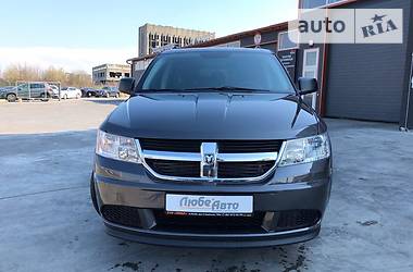 Позашляховик / Кросовер Dodge Journey 2017 в 
