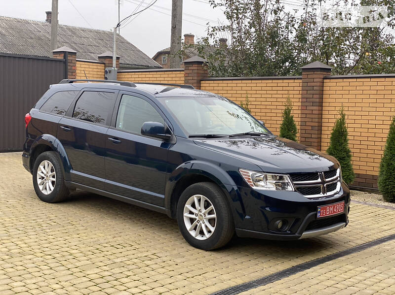 Внедорожник / Кроссовер Dodge Journey 2015 в Владимир-Волынском