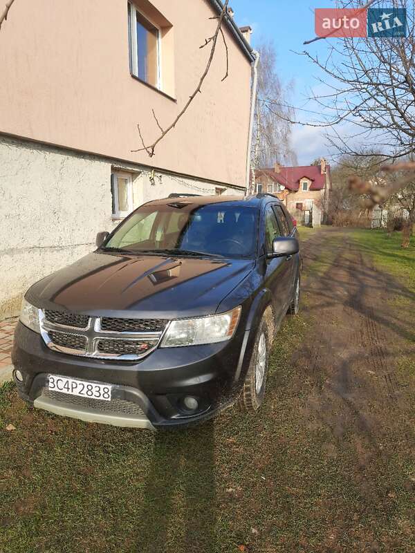 Позашляховик / Кросовер Dodge Journey 2013 в Львові