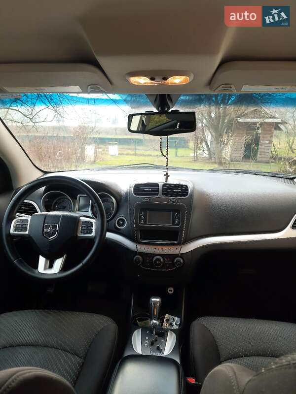 Позашляховик / Кросовер Dodge Journey 2013 в Львові