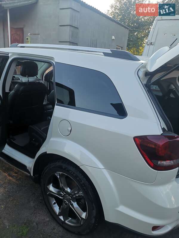 Позашляховик / Кросовер Dodge Journey 2015 в Володимирі