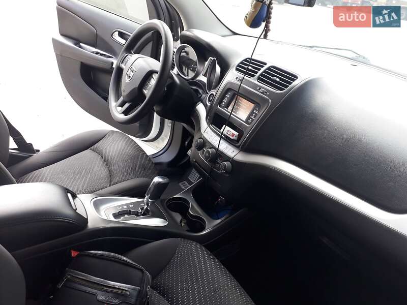 Внедорожник / Кроссовер Dodge Journey 2015 в Полтаве фото 2 Внедорожник / Кроссовер Dodge Journey 2015 в Полтаве