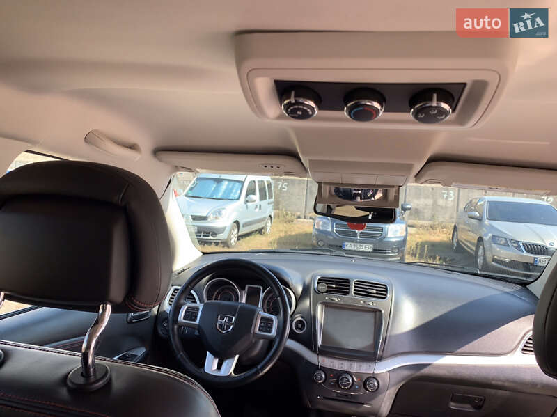 Внедорожник / Кроссовер Dodge Journey 2015 в Киеве