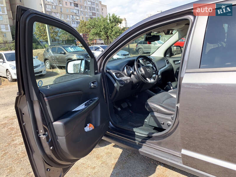 Внедорожник / Кроссовер Dodge Journey 2015 в Киеве