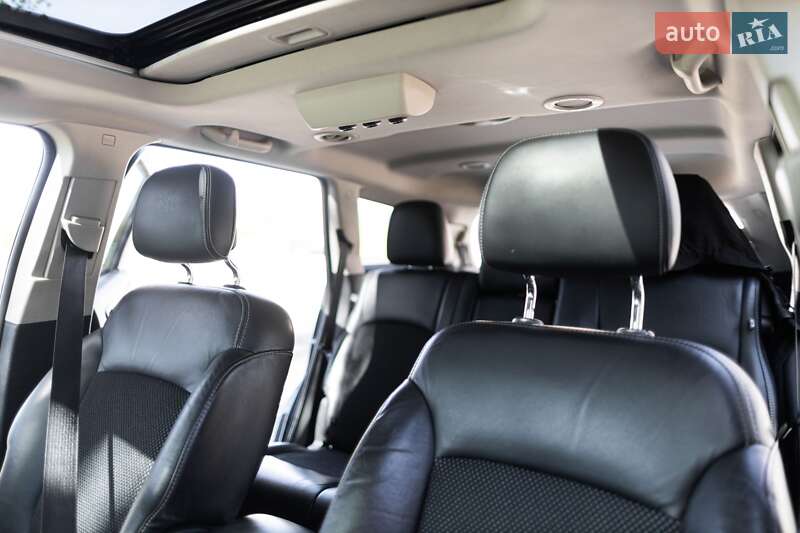 Внедорожник / Кроссовер Dodge Journey 2015 в Ровно