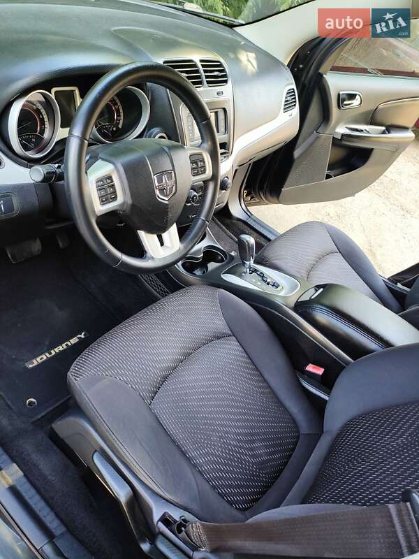 Внедорожник / Кроссовер Dodge Journey 2014 в Днепре