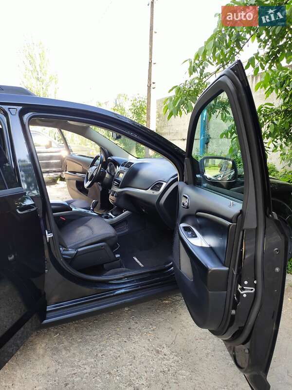 Внедорожник / Кроссовер Dodge Journey 2014 в Днепре