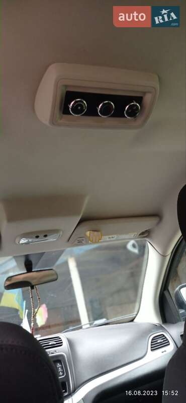 Позашляховик / Кросовер Dodge Journey 2014 в Львові фото 14 Позашляховик / Кросовер Dodge Journey 2014 в Львові