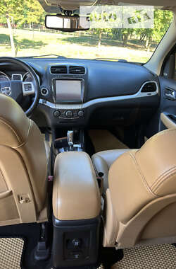 Внедорожник / Кроссовер Dodge Journey 2013 в 