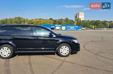 Позашляховик / Кросовер Dodge Journey 2019 в 
