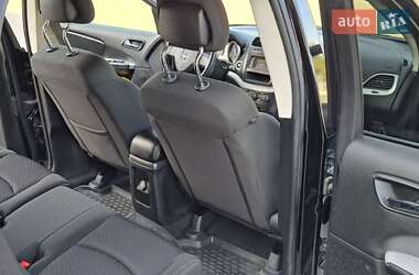 Позашляховик / Кросовер Dodge Journey 2019 в 