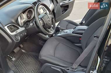 Позашляховик / Кросовер Dodge Journey 2019 в 
