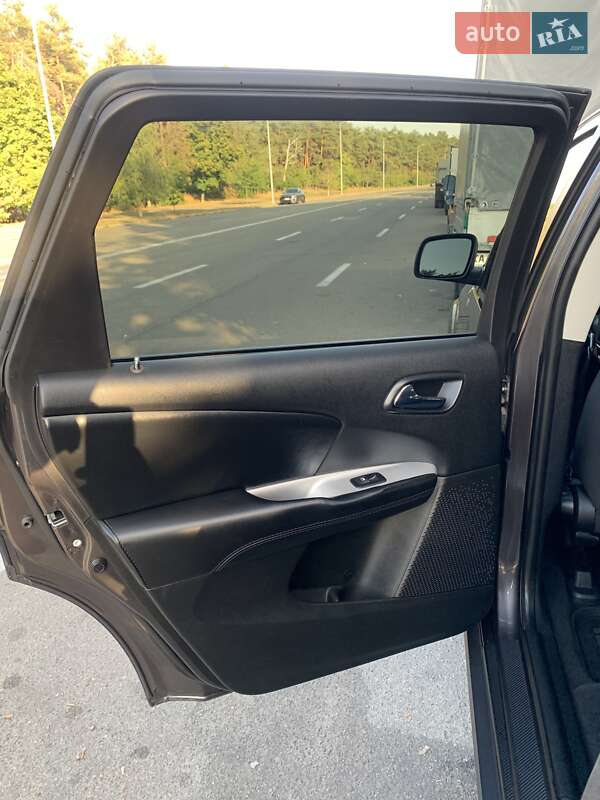 Внедорожник / Кроссовер Dodge Journey 2017 в Киеве