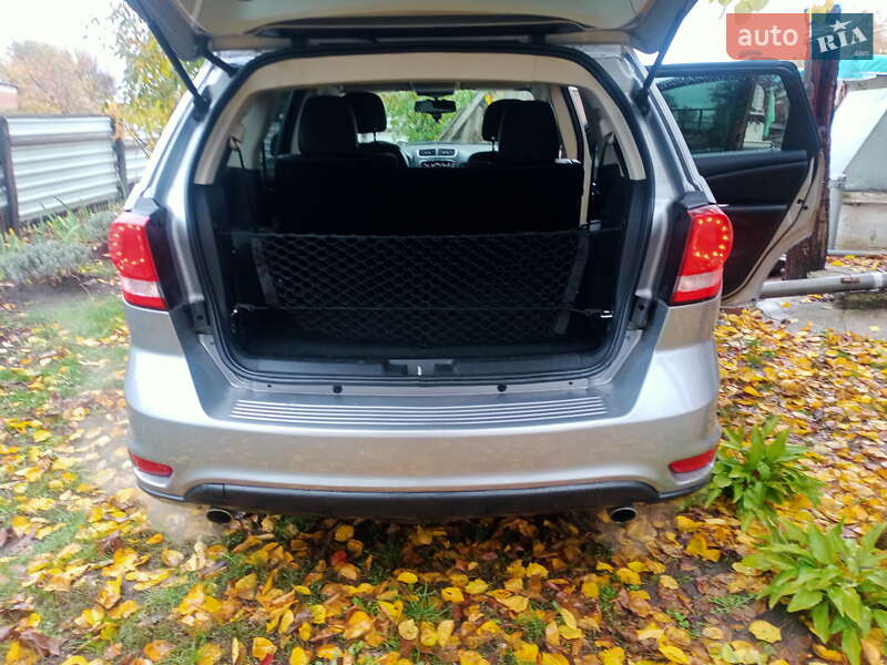 Внедорожник / Кроссовер Dodge Journey 2017 в Киеве