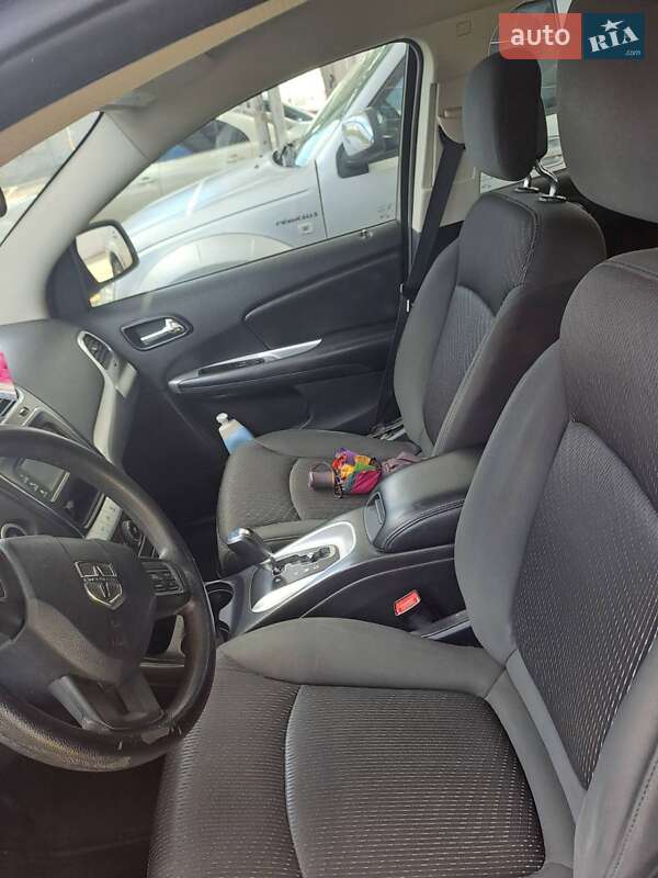 Внедорожник / Кроссовер Dodge Journey 2011 в Ивано-Франковске фото 16 Внедорожник / Кроссовер Dodge Journey 2011 в Ивано-Франковске