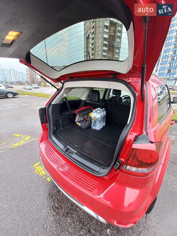 Внедорожник / Кроссовер Dodge Journey 2014 в Черкассах
