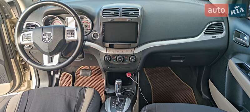 Позашляховик / Кросовер Dodge Journey 2011 в Чернівцях