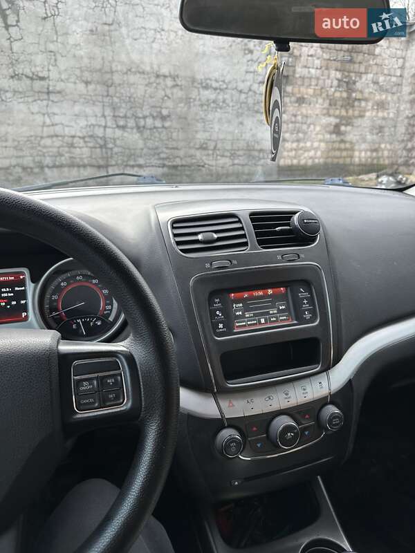 Позашляховик / Кросовер Dodge Journey 2018 в Кам'янському