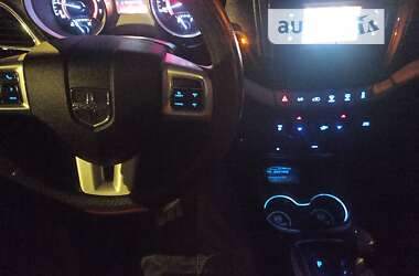 Позашляховик / Кросовер Dodge Journey 2015 в Полтаві