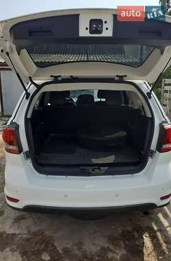 Внедорожник / Кроссовер Dodge Journey 2015 в 