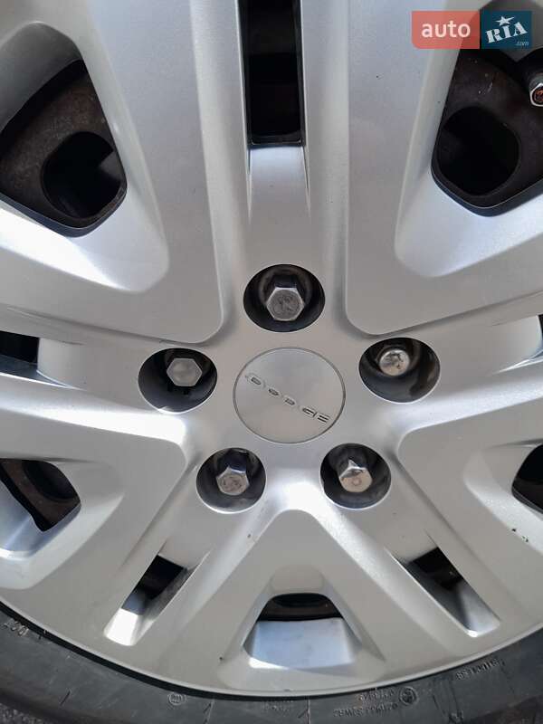 Позашляховик / Кросовер Dodge Journey 2013 в Івано-Франківську