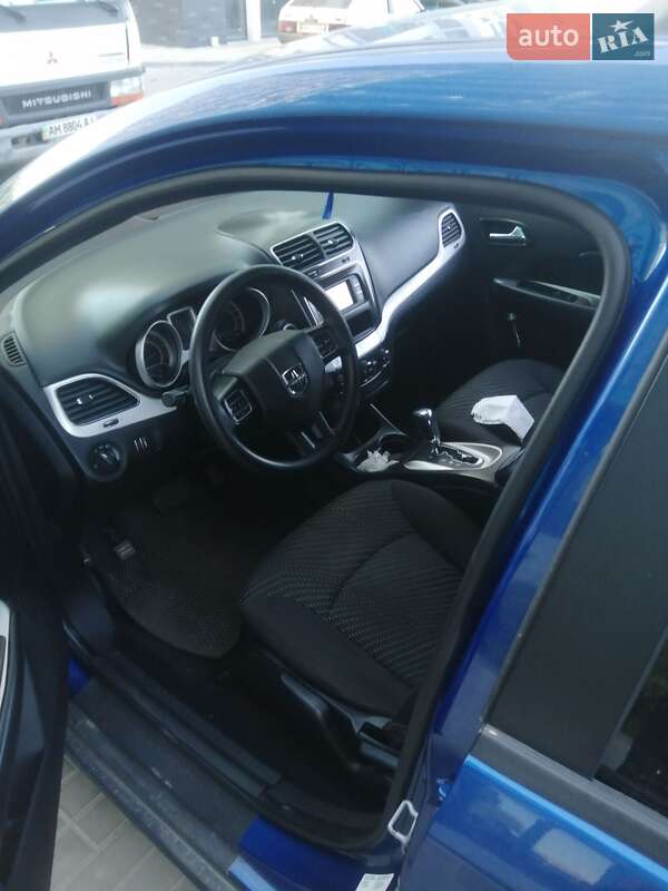 Позашляховик / Кросовер Dodge Journey 2014 в Житомирі