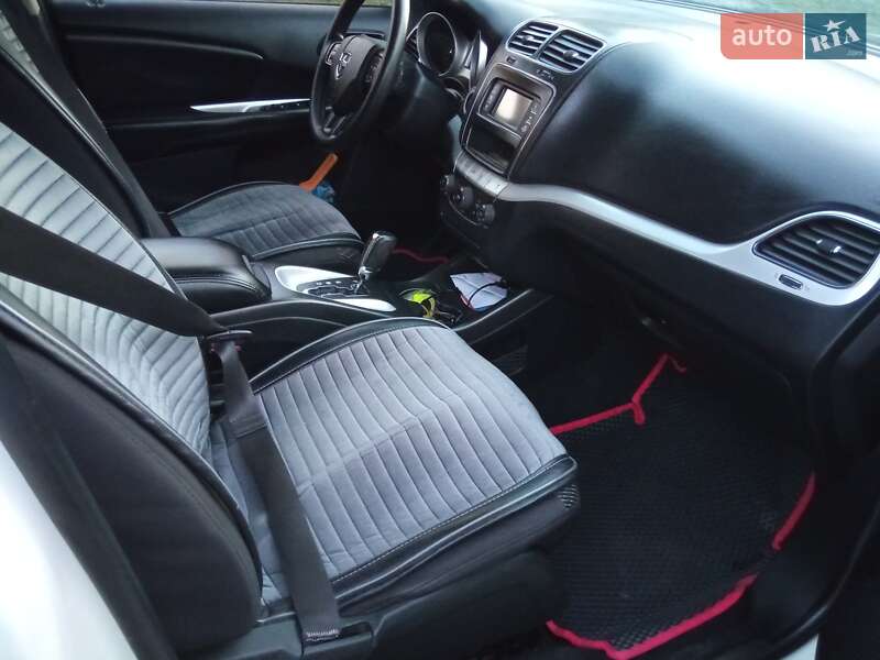 Позашляховик / Кросовер Dodge Journey 2014 в Машівка