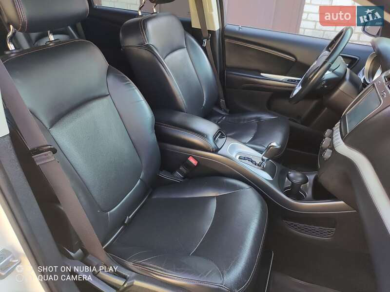 Внедорожник / Кроссовер Dodge Journey 2016 в Черкассах