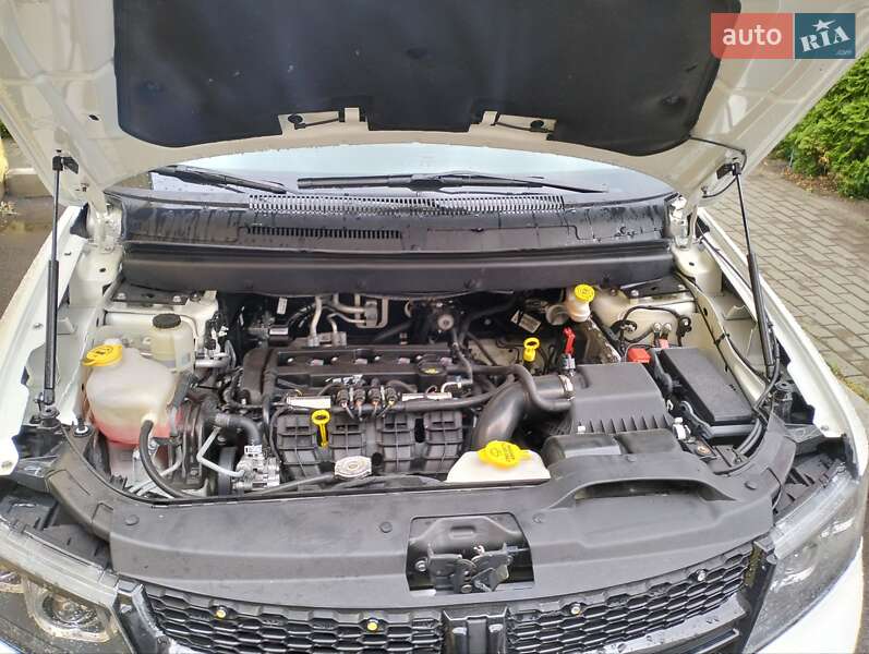 Внедорожник / Кроссовер Dodge Journey 2020 в Киеве