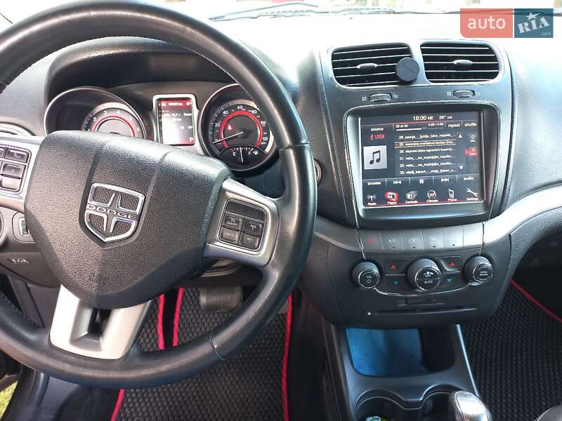 Внедорожник / Кроссовер Dodge Journey 2015 в Городенке