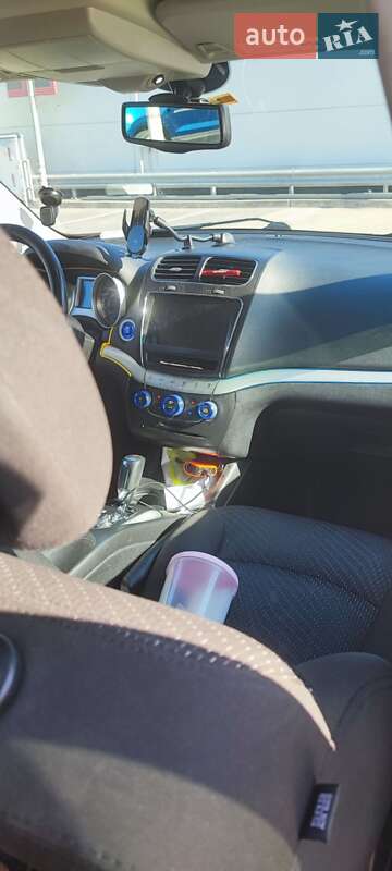 Внедорожник / Кроссовер Dodge Journey 2015 в Киеве