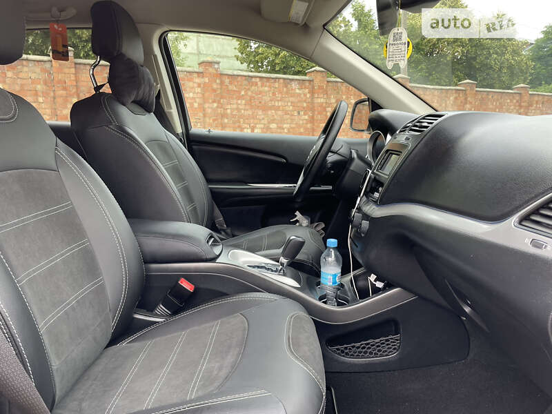 Внедорожник / Кроссовер Dodge Journey 2020 в Черновцах