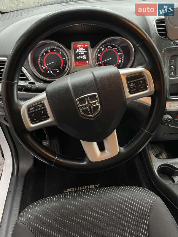 Позашляховик / Кросовер Dodge Journey 2016 в Рівному