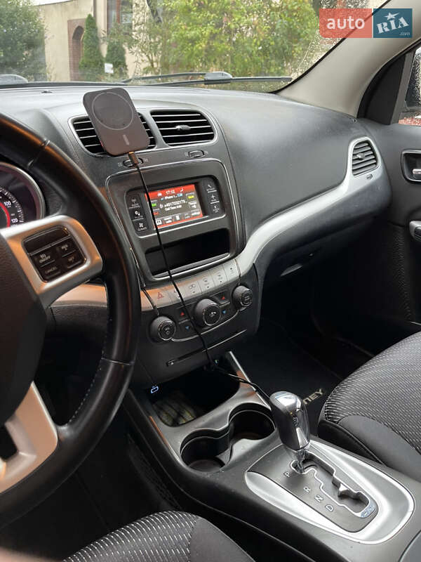 Позашляховик / Кросовер Dodge Journey 2016 в Рівному