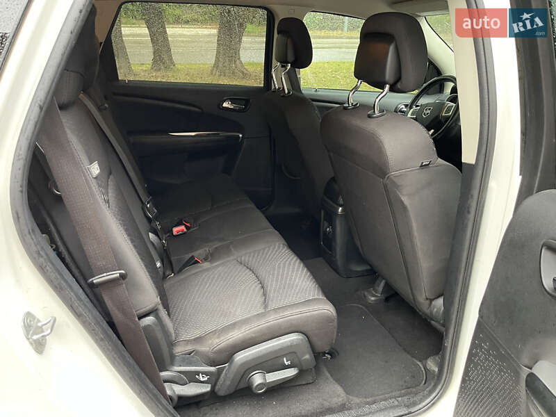 Позашляховик / Кросовер Dodge Journey 2016 в Рівному