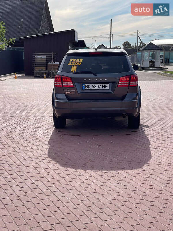 Внедорожник / Кроссовер Dodge Journey 2013 в Сарнах фото 6 Внедорожник / Кроссовер Dodge Journey 2013 в Сарнах