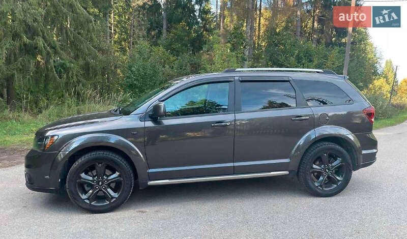 Внедорожник / Кроссовер Dodge Journey 2020 в Ужгороде