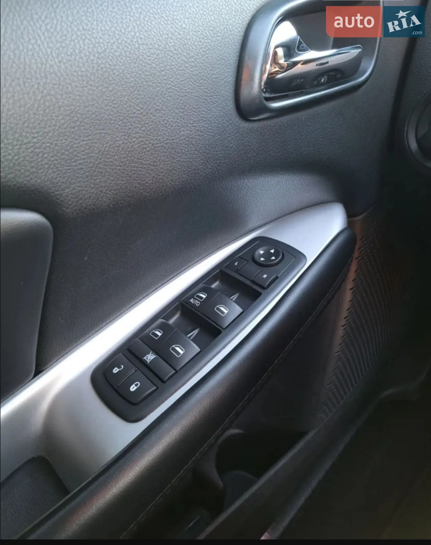 2012 Dodge Journey - мініатюра 9