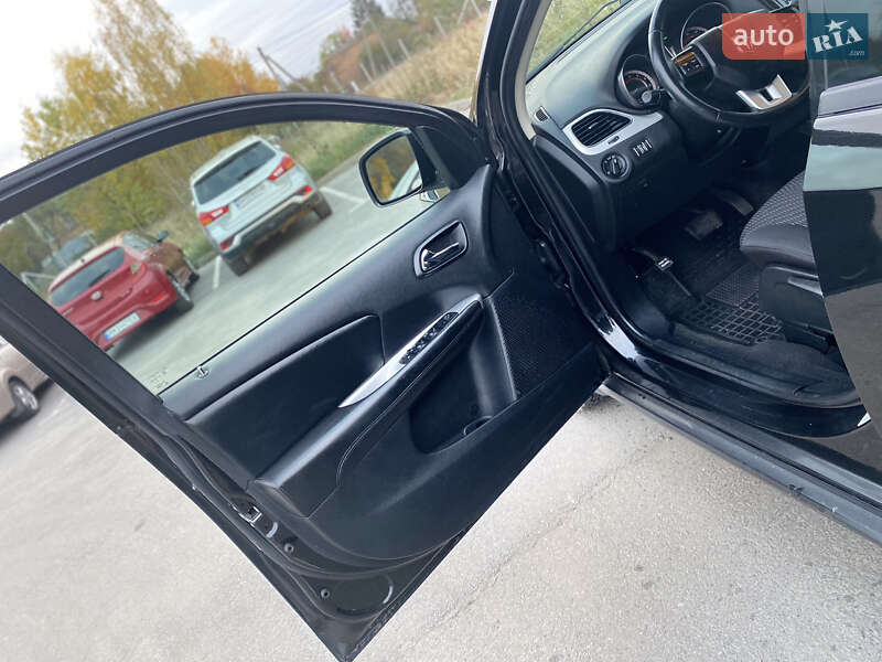 Внедорожник / Кроссовер Dodge Journey 2011 в Бердичеве фото 15 Внедорожник / Кроссовер Dodge Journey 2011 в Бердичеве