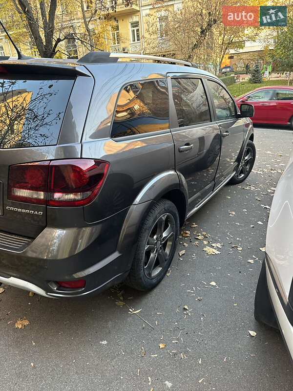 Внедорожник / Кроссовер Dodge Journey 2016 в Киеве