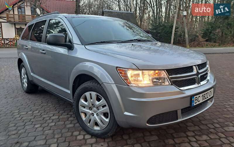 Внедорожник / Кроссовер Dodge Journey 2016 в Стебнику