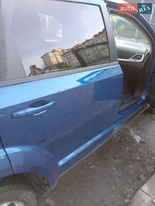 Внедорожник / Кроссовер Dodge Journey 2015 в Вышгороде