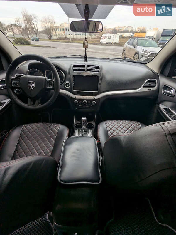 Внедорожник / Кроссовер Dodge Journey 2016 в Каменец-Подольском