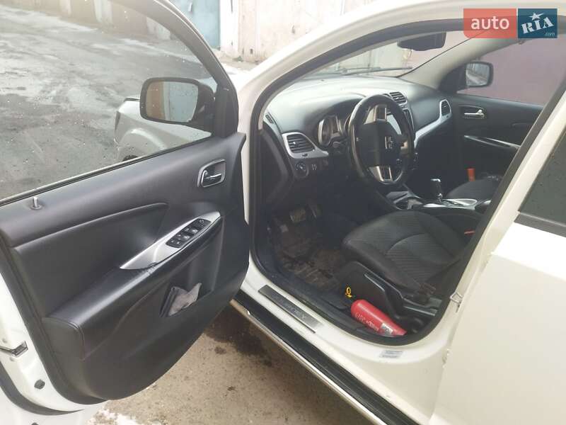 Внедорожник / Кроссовер Dodge Journey 2015 в Ровно