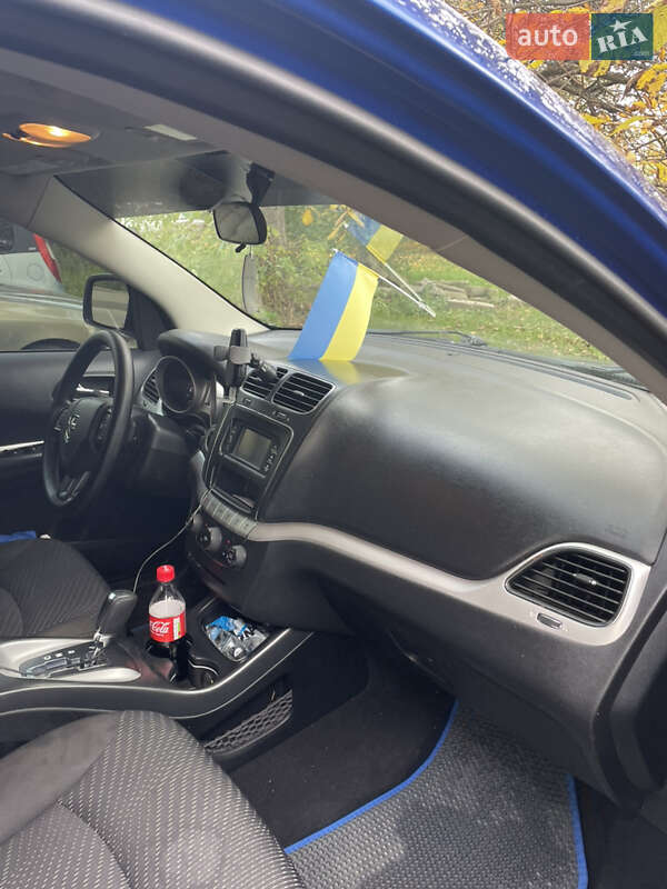 Внедорожник / Кроссовер Dodge Journey 2015 в Львове