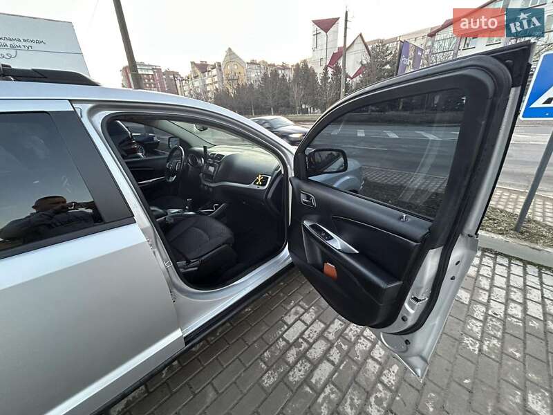Внедорожник / Кроссовер Dodge Journey 2013 в Ивано-Франковске