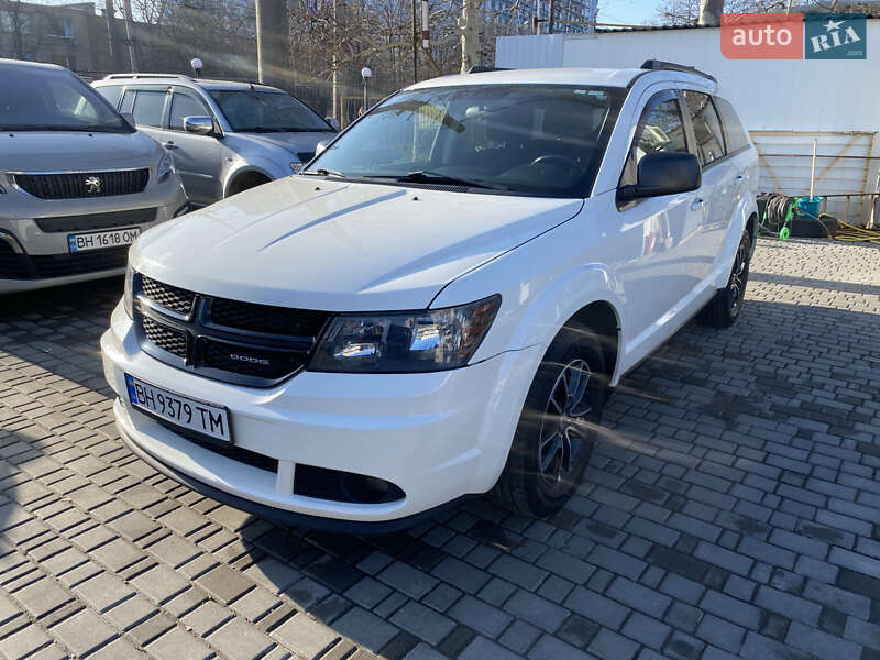Позашляховик / Кросовер Dodge Journey 2018 в 