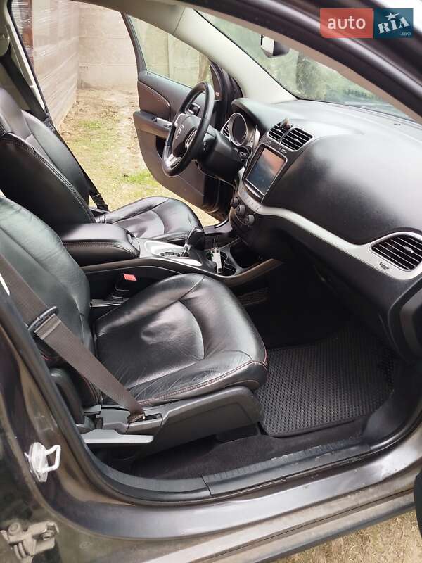 Внедорожник / Кроссовер Dodge Journey 2015 в Буче